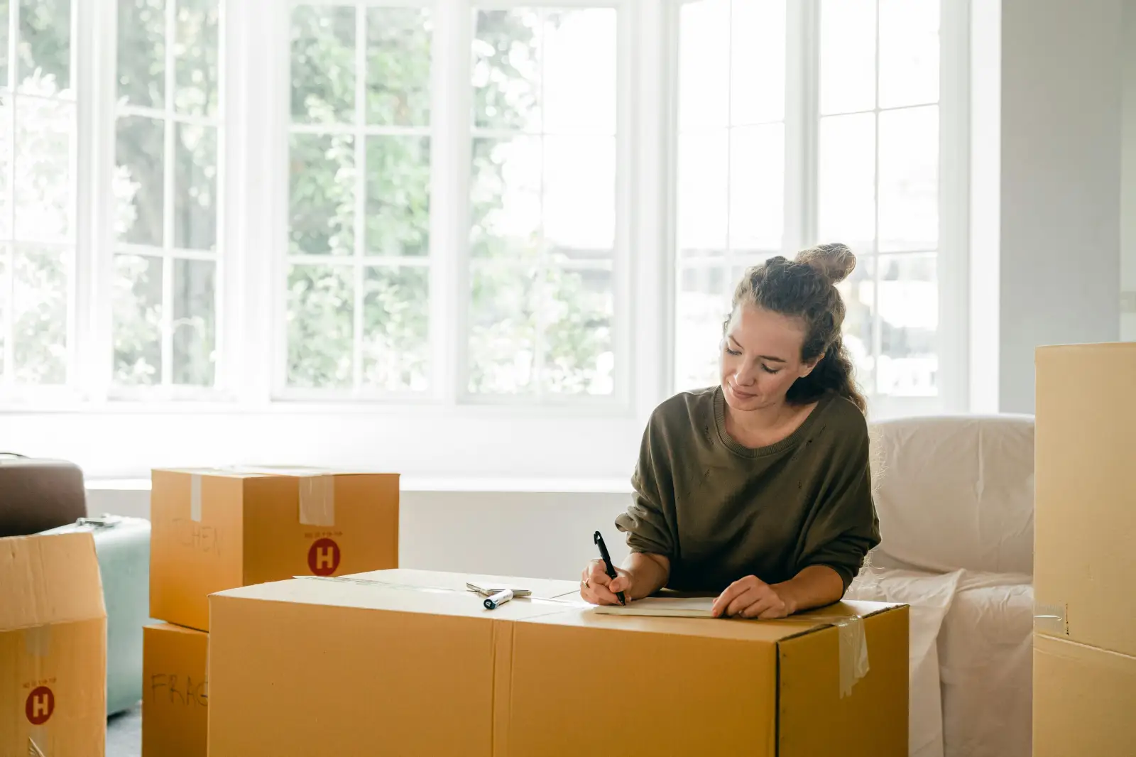 First-Time Renter FAQs: What You Really Need to Know Before Move-In Day at your usc off campus apartment