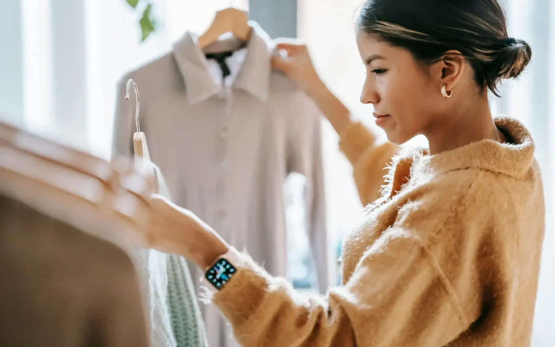 5 Ways to Maximize Closet Space in Your Student Apartment